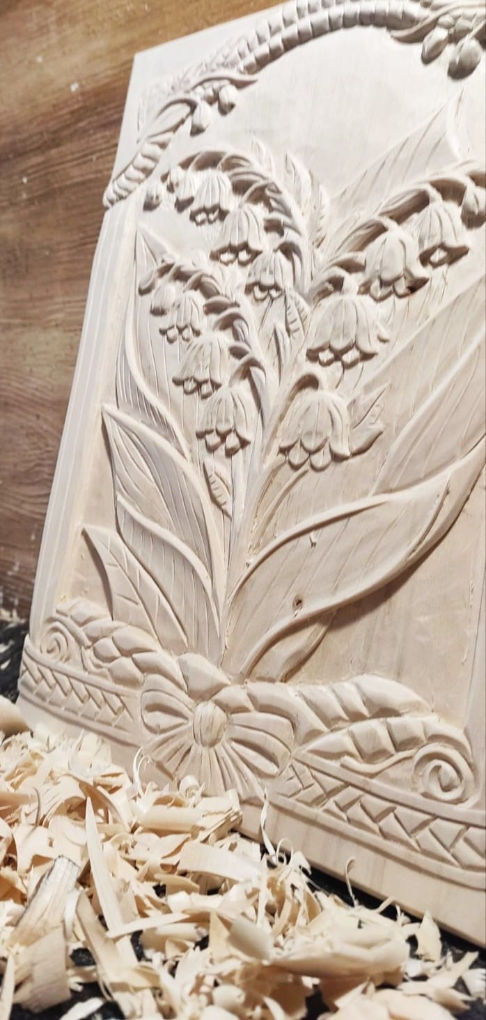 Lily-of-the-valley_w_woodcarving_by_SVETOSLAVCarving(3)